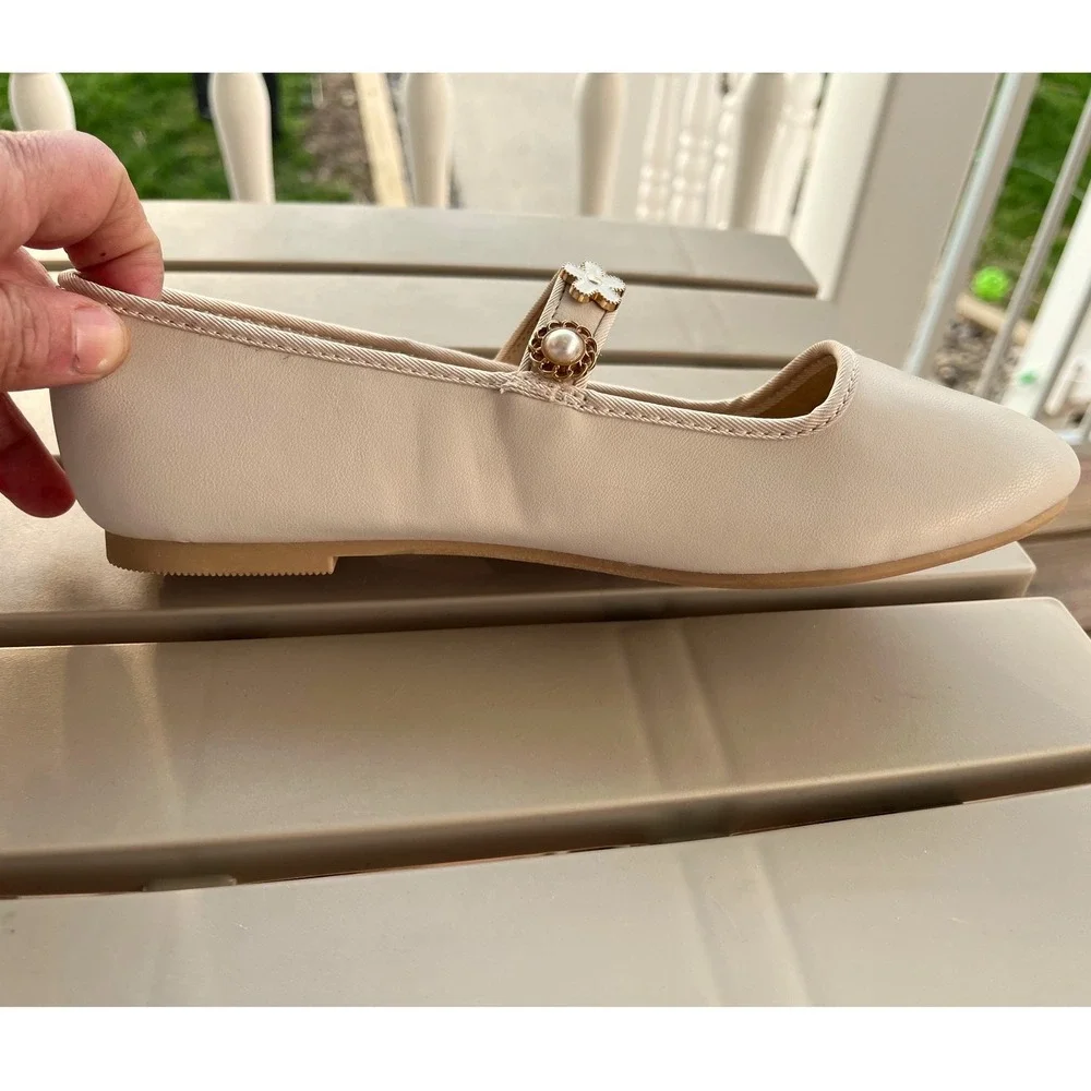 Cat &‎ Jack Marla Ivory Mary Jane Flats Embellished Strap Kids Size 3 NEW